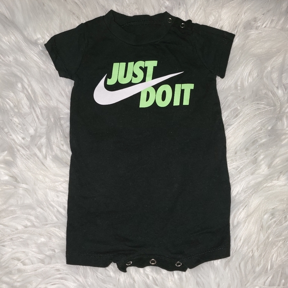Nike Short Rompers - Picture 3 of 3